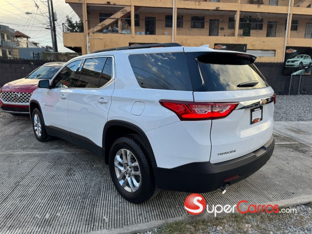 2021 Chevrolet Traverse LT — foto 4 / 10