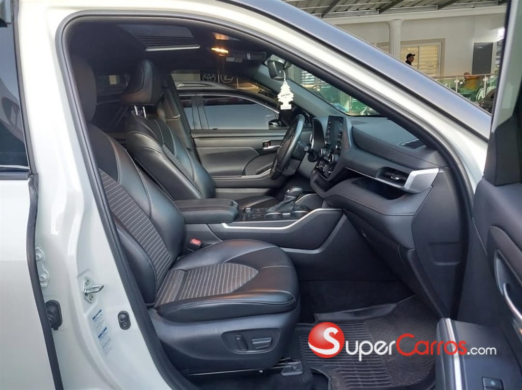 2022 Toyota Highlander XSE — foto 7 / 10