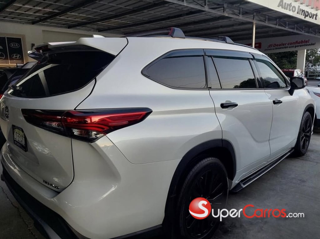 2022 Toyota Highlander XSE — foto 8 / 10