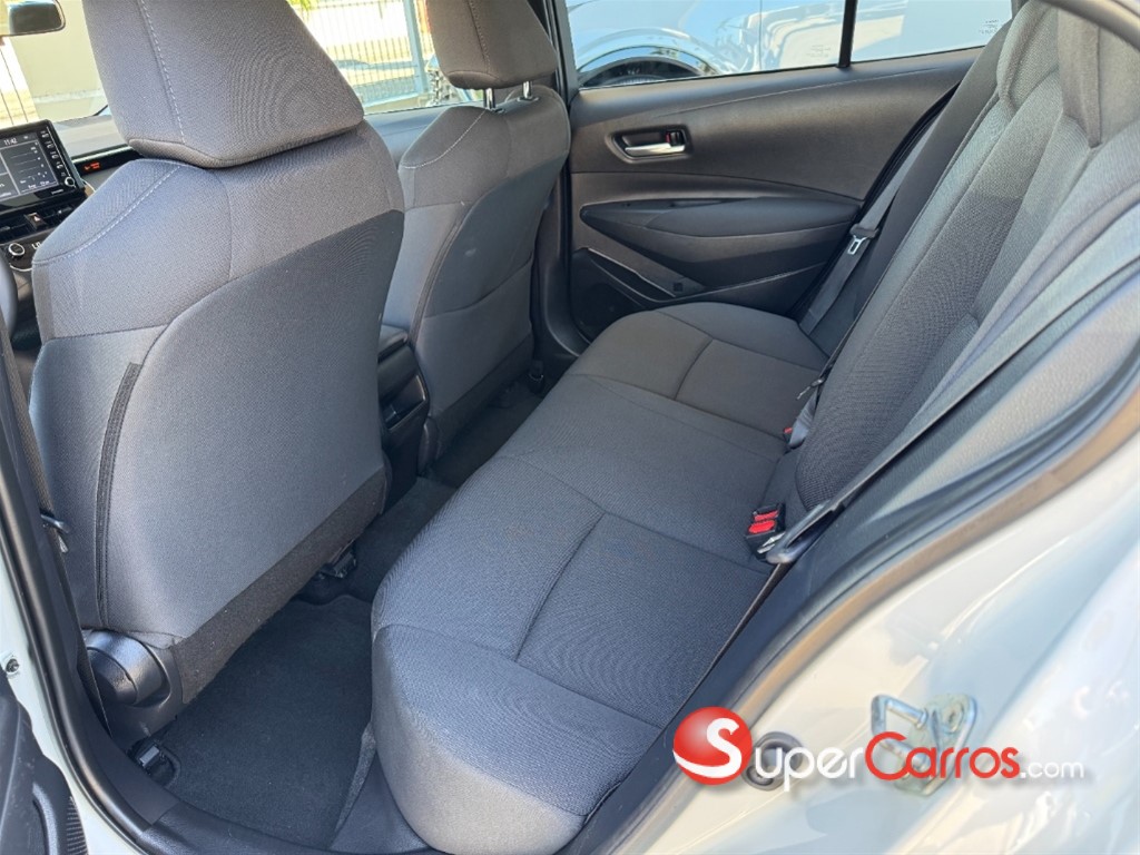 2021 Toyota Corolla LE — foto 7 / 12