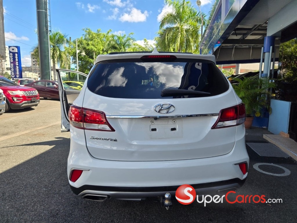 2017 Hyundai Santa Fe SE — foto 3 / 12