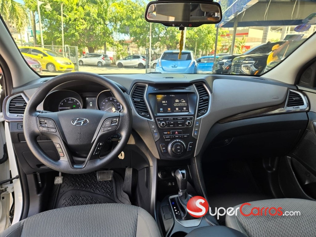 2017 Hyundai Santa Fe SE — foto 12 / 12