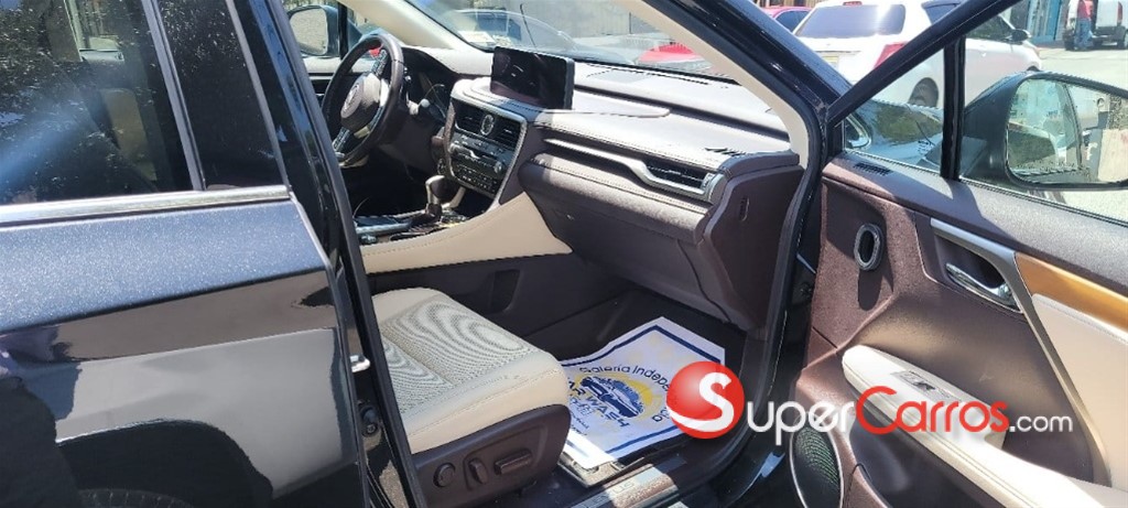 2020 Lexus RX 350 — foto 9 / 11