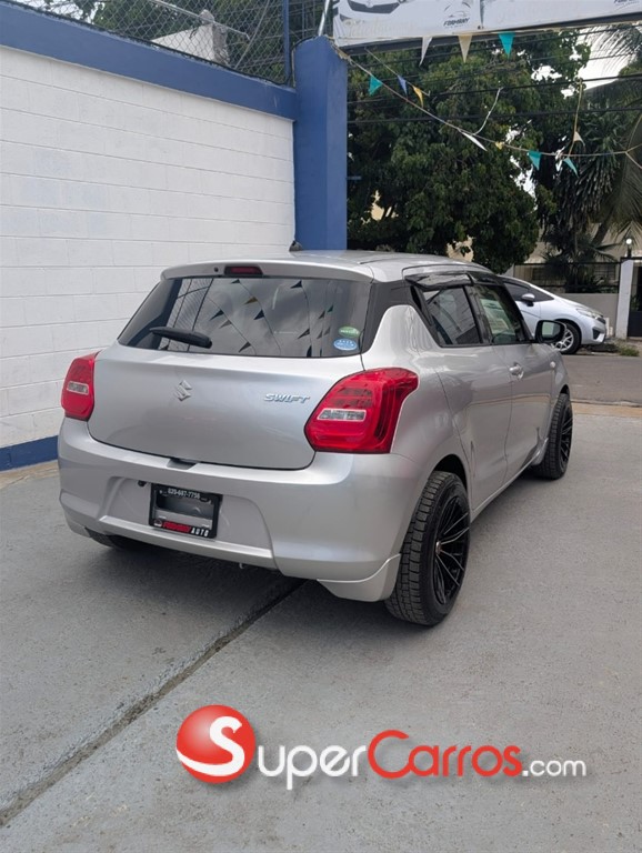 2020 Suzuki Swift — foto 7 / 12