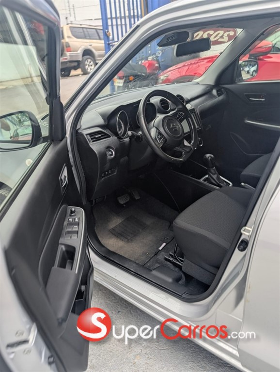 2020 Suzuki Swift — foto 10 / 12