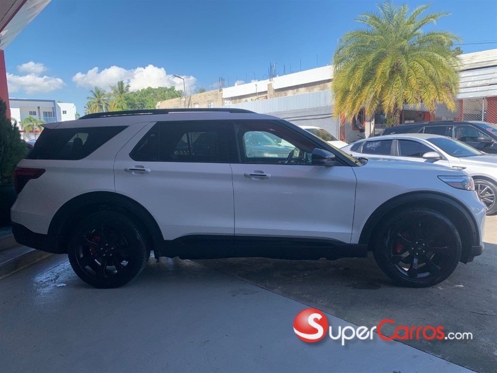 2020 Ford Explorer ST — foto 2 / 6