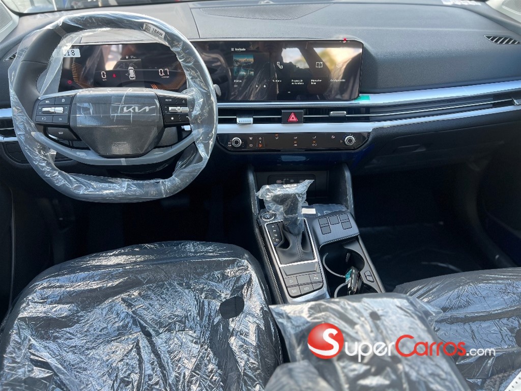 2027 Kia Sportage Sport — foto 10 / 12