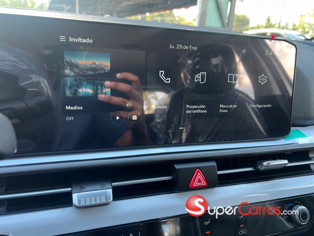 2027 Kia Sportage Sport — foto 11 / 12