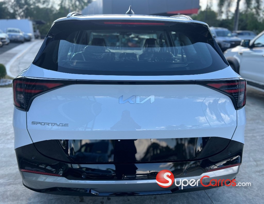 2027 Kia Sportage Luxury — foto 5 / 12
