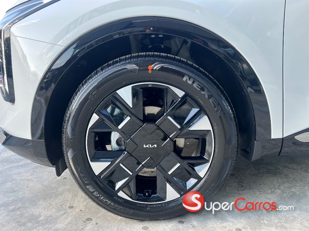 2027 Kia Sportage Luxury — foto 8 / 12