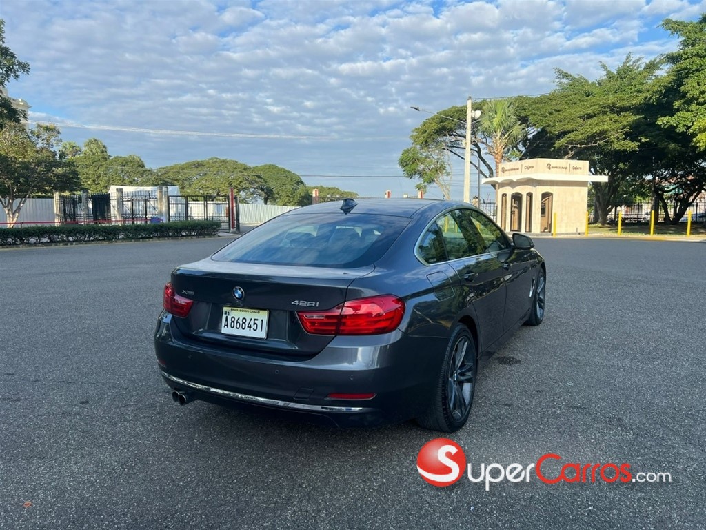 2016 BMW Serie 4 428i Gran Coupe — foto 10 / 12