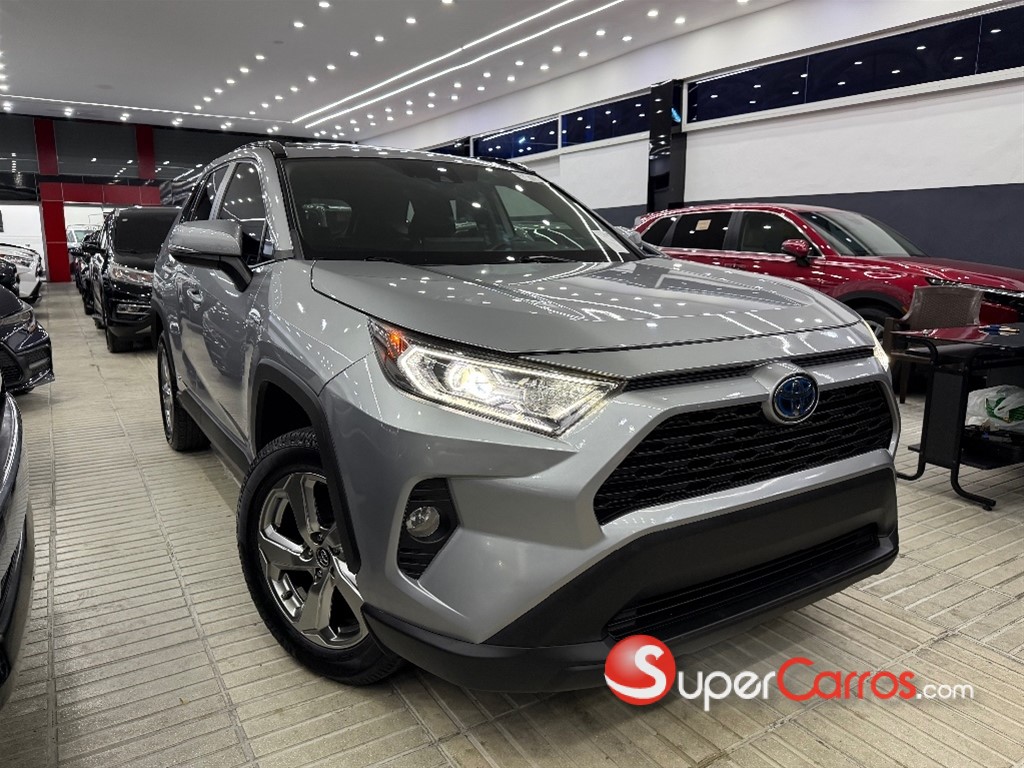 2021 Toyota RAV4 XLE Premium — foto 2 / 7