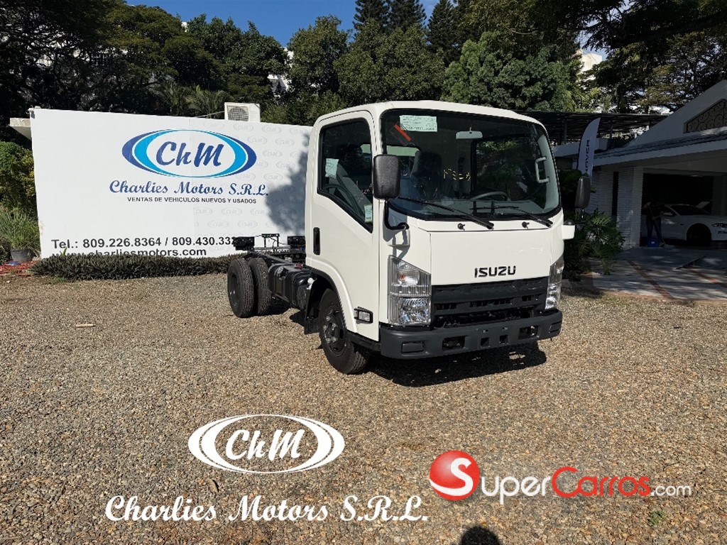 2027 Isuzu QMR 12 Pies — foto 2 / 9