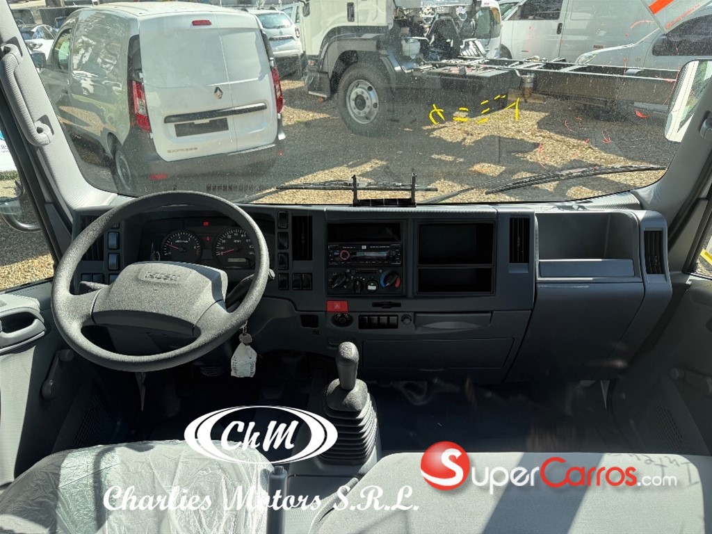 2027 Isuzu QMR 12 Pies — foto 7 / 9