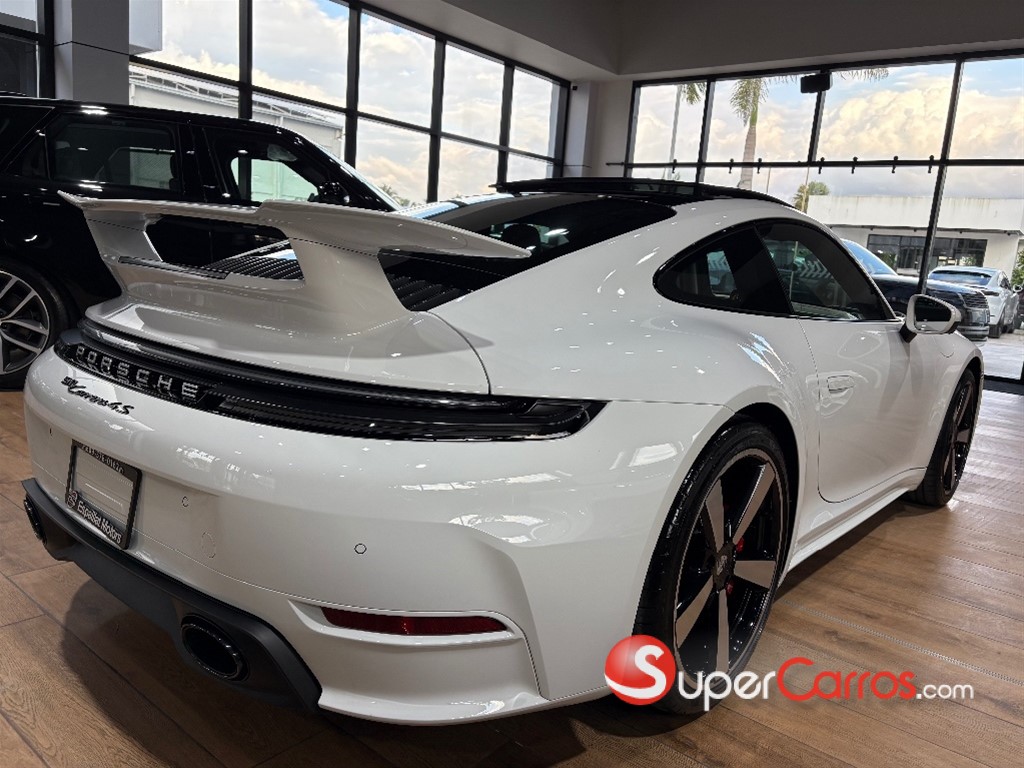 2026 Porsche 911 Carrera 4 S — foto 3 / 10