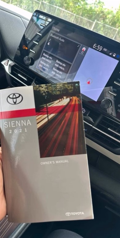 2021 Toyota Sienna XLE — foto 6 / 9