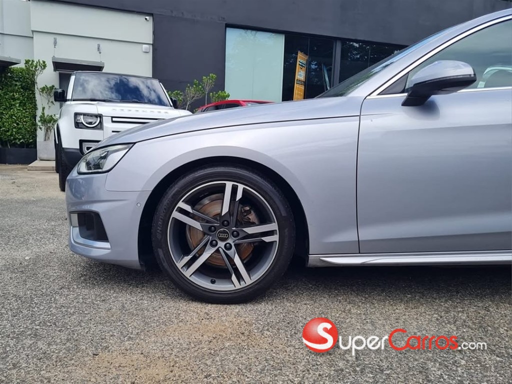 2022 Audi A4 Advance Plus — foto 2 / 9