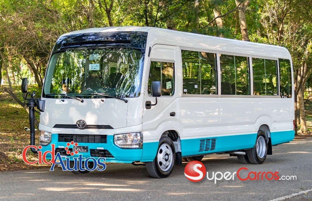 2026 Toyota Coaster — foto 2 / 12