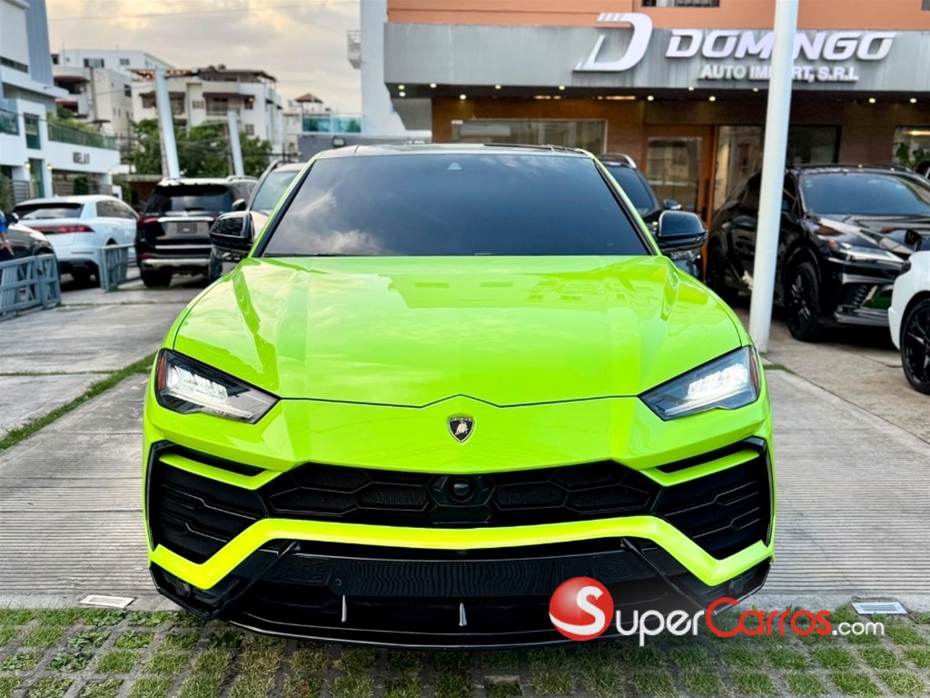2019 Lamborghini Urus — foto 2 / 12