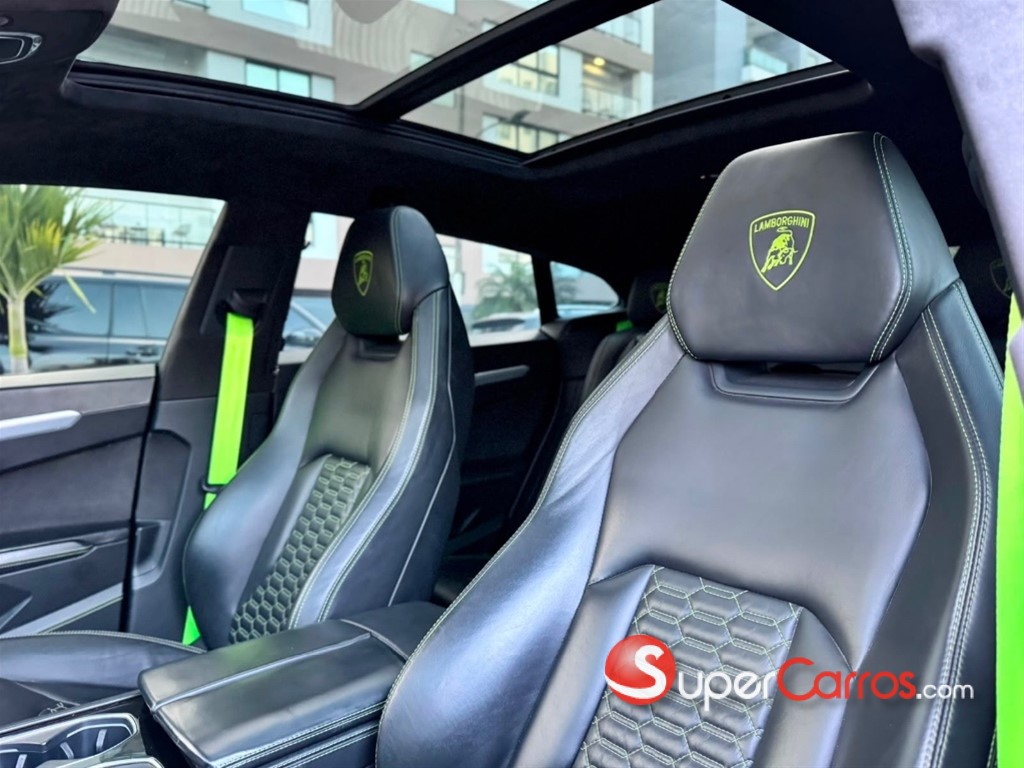 2019 Lamborghini Urus — foto 5 / 12
