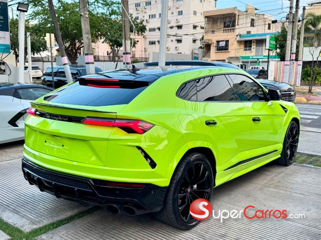 2019 Lamborghini Urus — foto 10 / 12