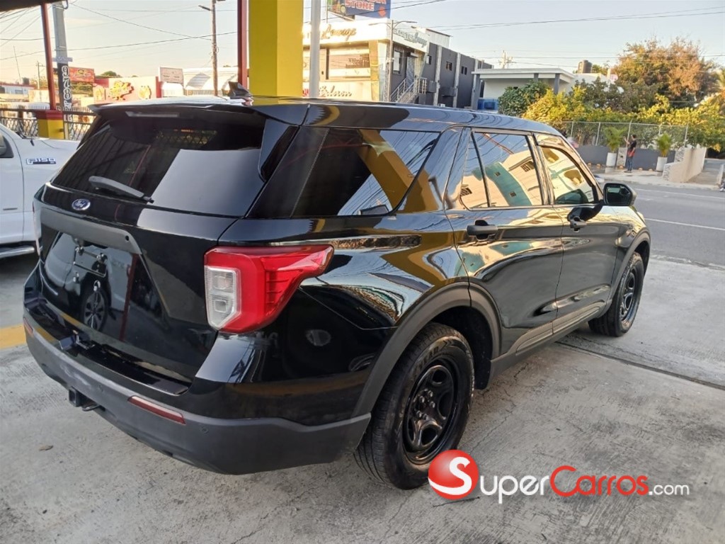 2020 Ford Explorer Police Interceptor — foto 5 / 9