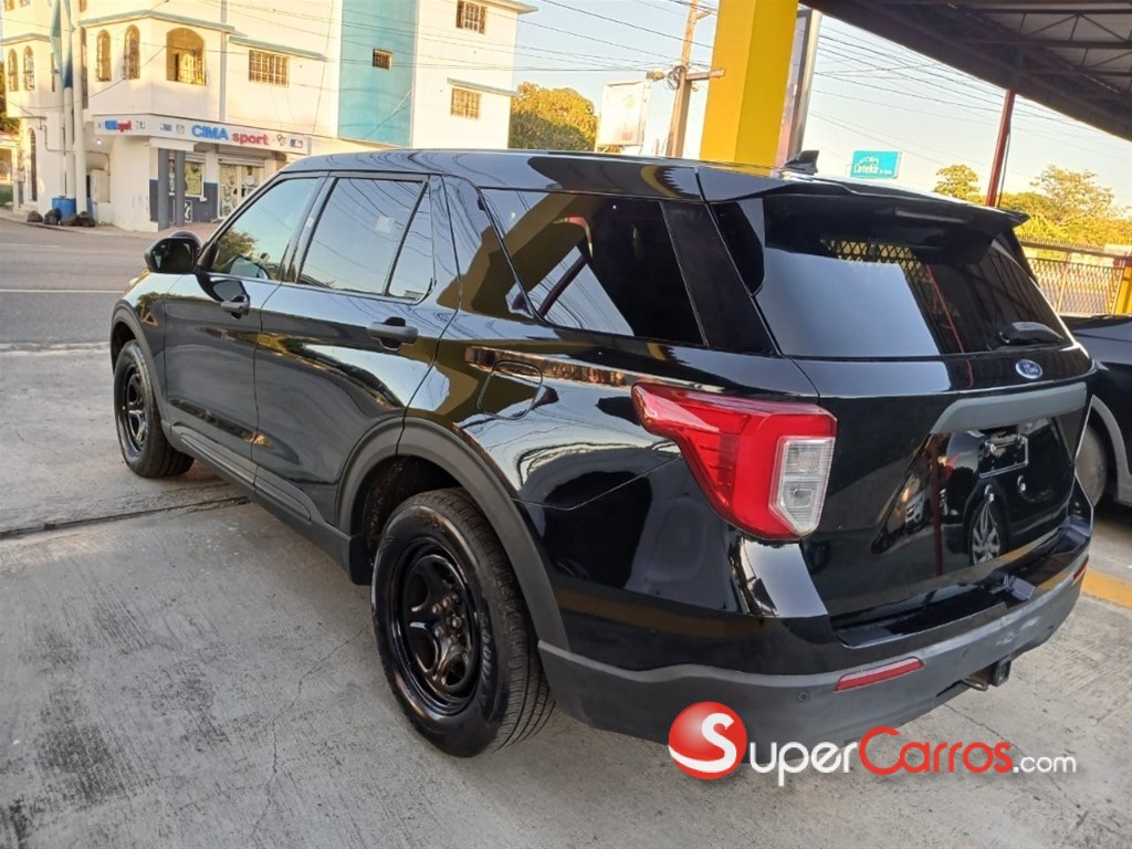 2020 Ford Explorer Police Interceptor — foto 8 / 9