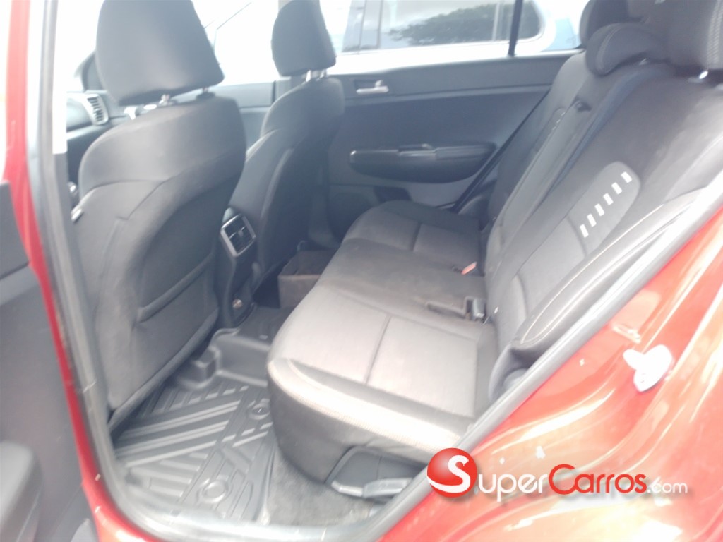 2018 Kia Sportage LX — foto 5 / 10