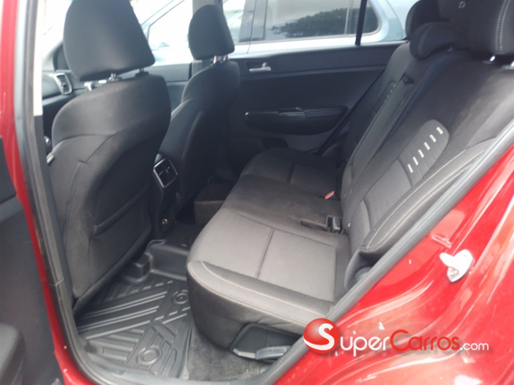 2018 Kia Sportage LX — foto 6 / 10