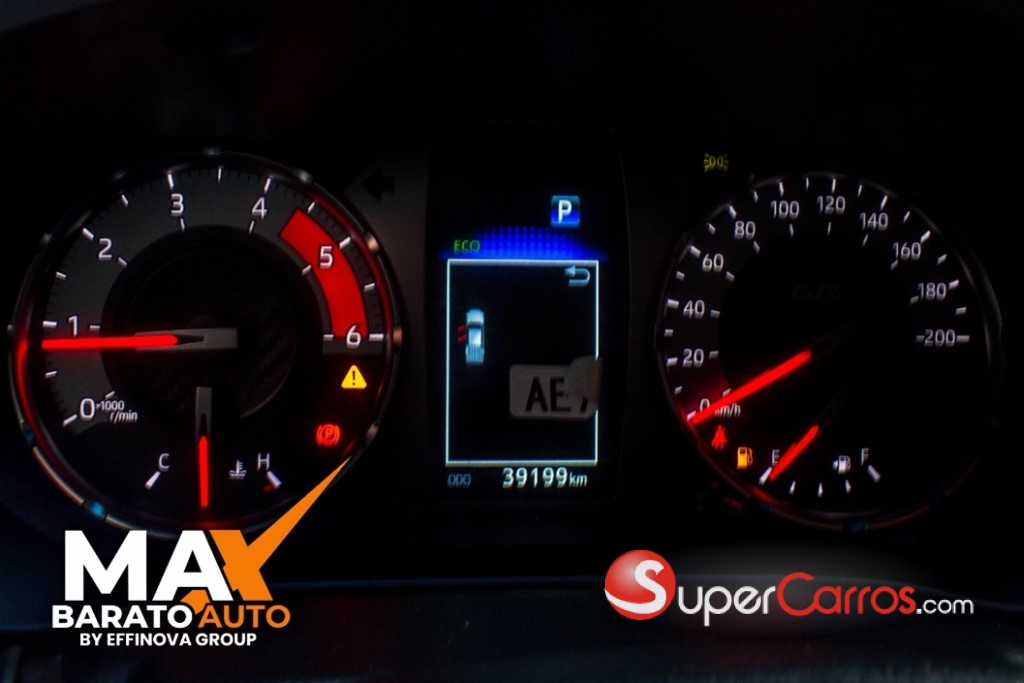 2025 Toyota Hilux GR Sport — foto 9 / 12