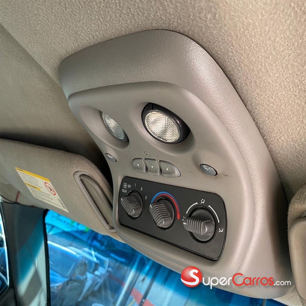 2002 Chevrolet Tahoe Z71 — foto 3 / 11