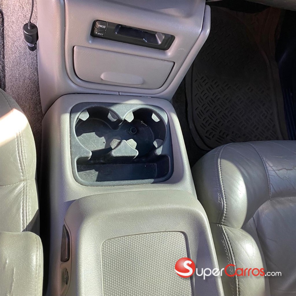 2002 Chevrolet Tahoe Z71 — foto 4 / 11