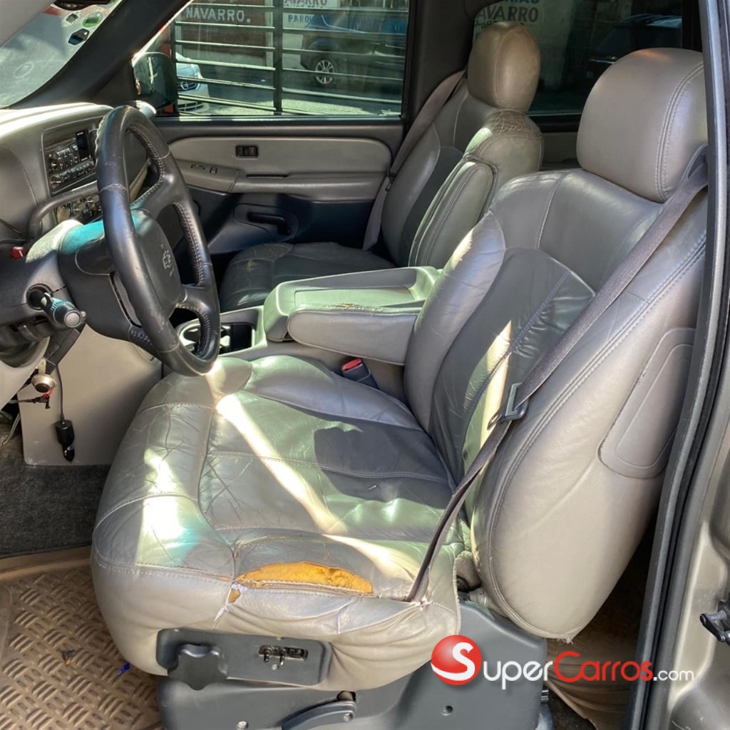 2002 Chevrolet Tahoe Z71 — foto 9 / 11