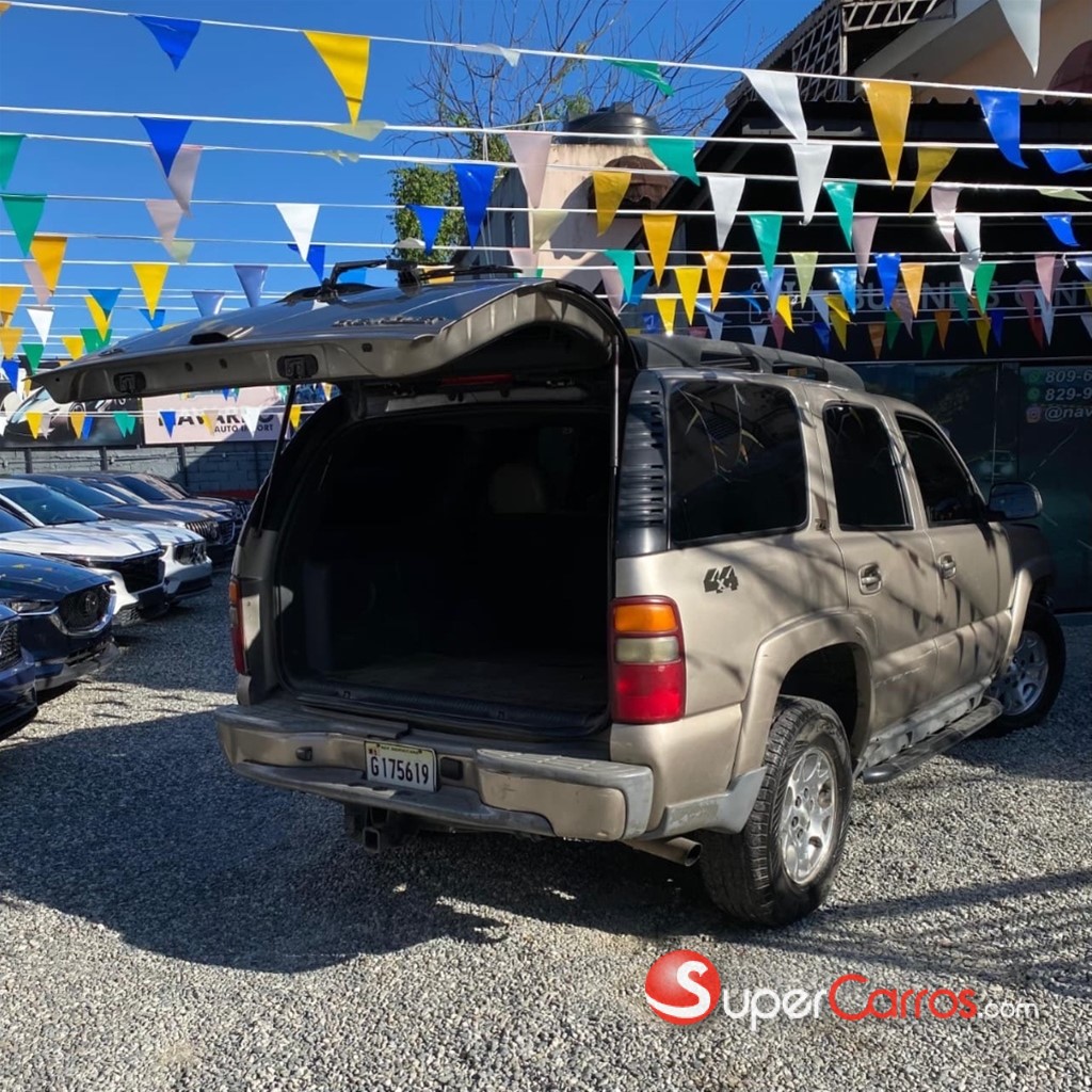 2002 Chevrolet Tahoe Z71 — foto 10 / 11
