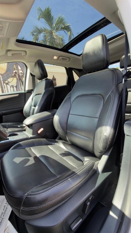 2022 Ford Escape SEL — foto 6 / 12