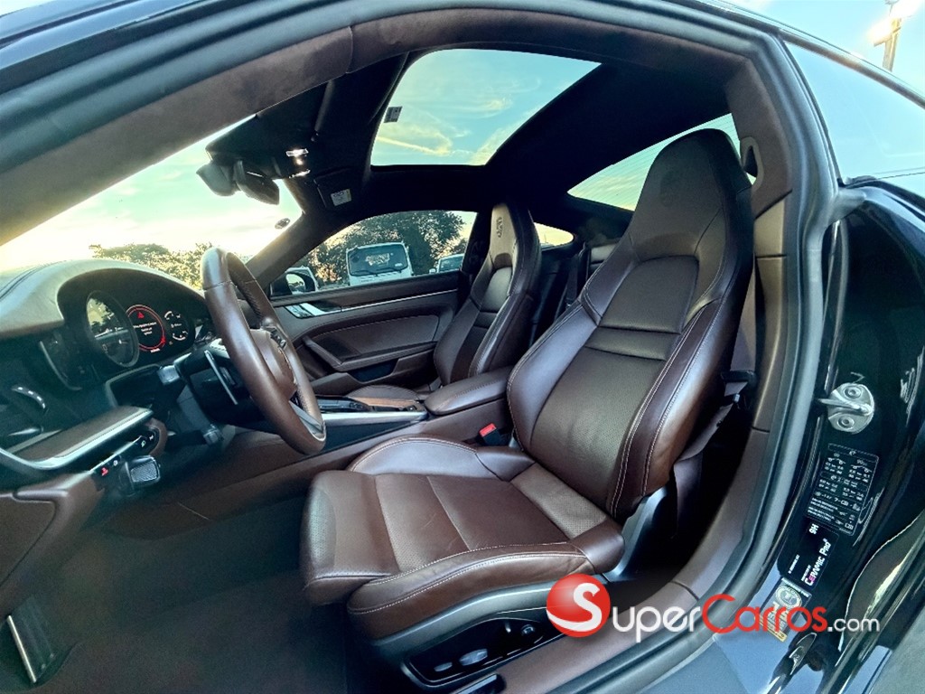 2020 Porsche 911 Carrera S — foto 7 / 8