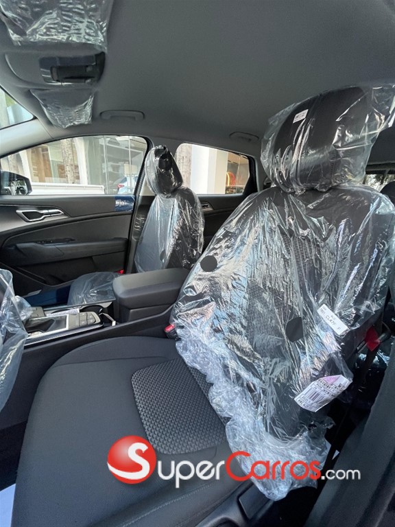 2027 Kia Sportage Sport — foto 6 / 12