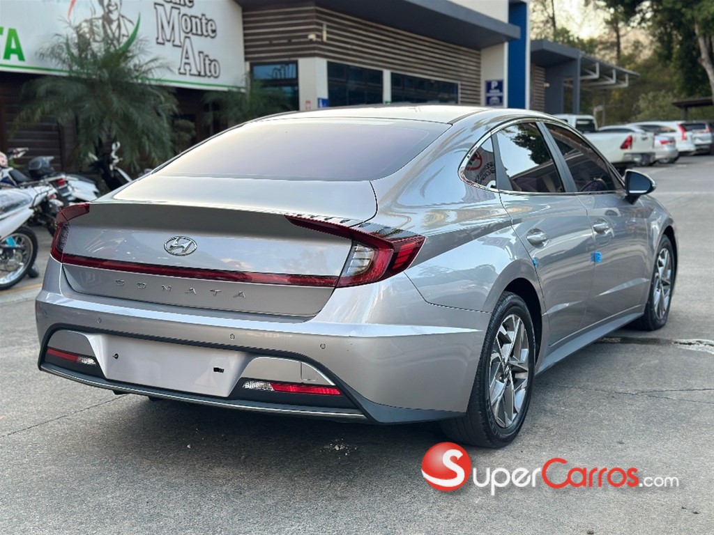 2020 Hyundai Sonata DN8 — foto 7 / 9