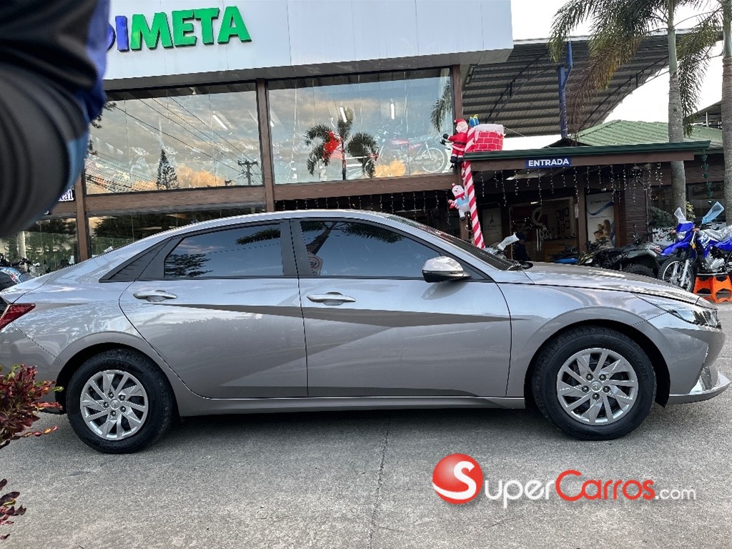 2021 Hyundai Avante LPI — foto 8 / 11