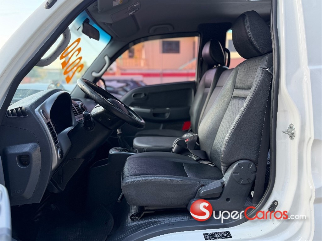 2020 Kia Bongo III — foto 7 / 8