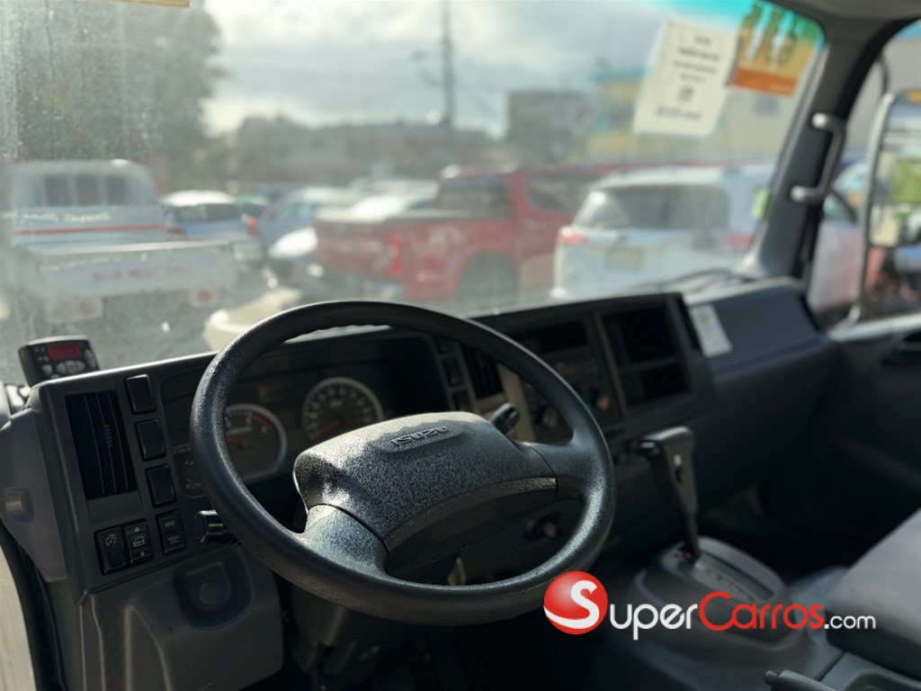 2015 Isuzu NPR — foto 10 / 10