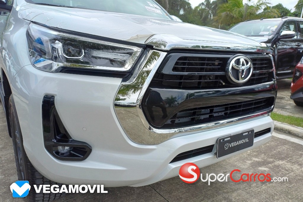 2026 Toyota Hilux Limited — foto 5 / 12