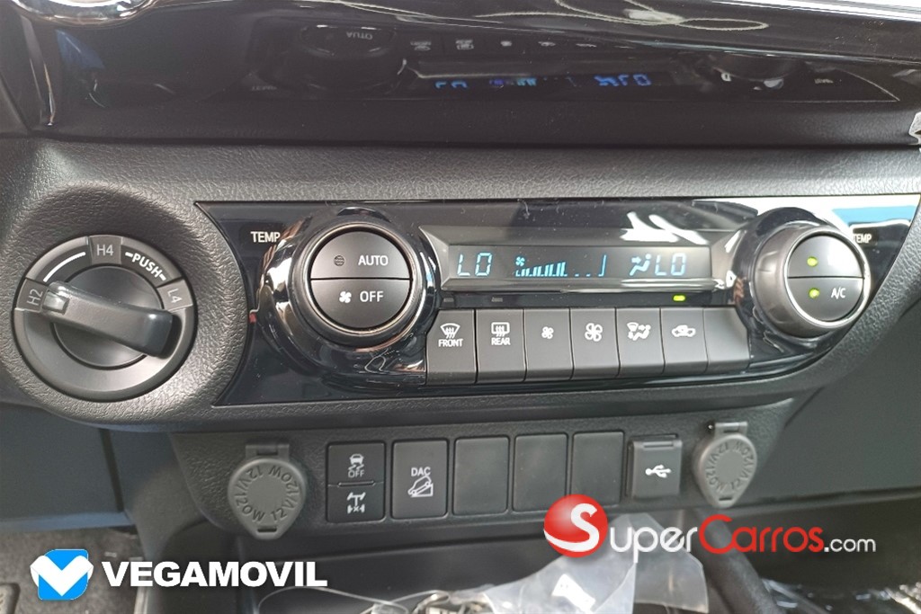 2026 Toyota Hilux Limited — foto 11 / 12