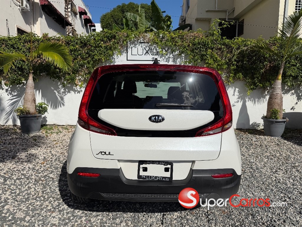 2020 Kia Soul — foto 6 / 10