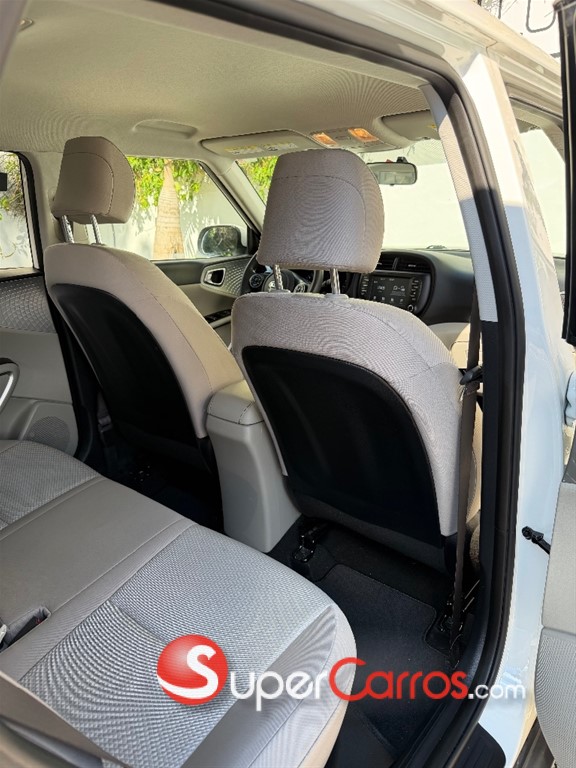 2020 Kia Soul — foto 9 / 10