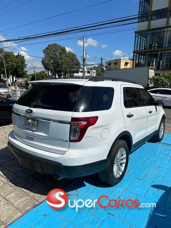 2015 Ford Explorer XLT 4WD — foto 4 / 11