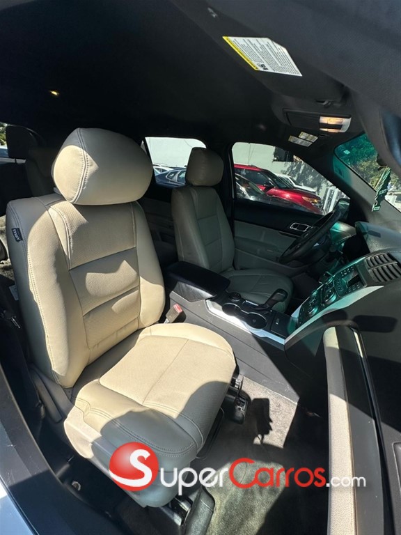 2015 Ford Explorer XLT 4WD — foto 7 / 11