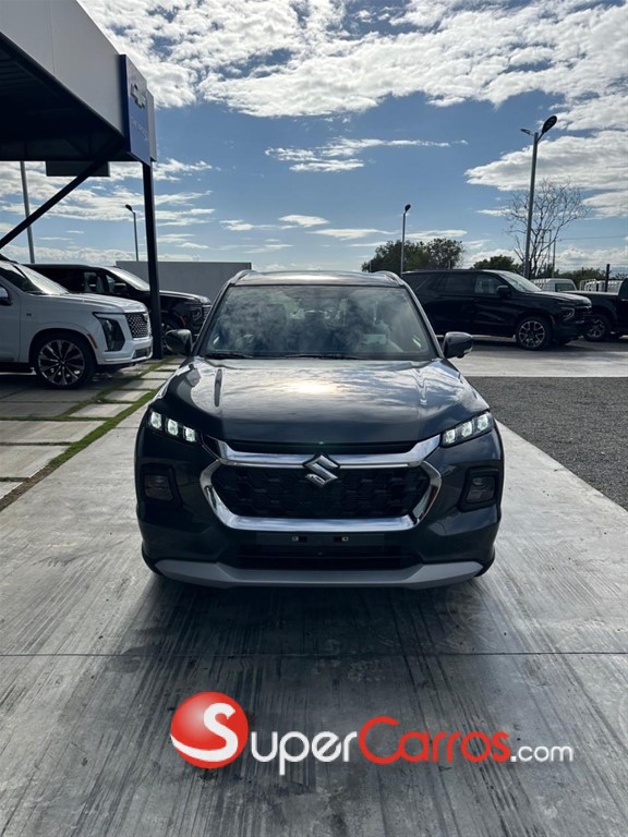 2025 Suzuki Grand Vitara GLX — foto 2 / 9