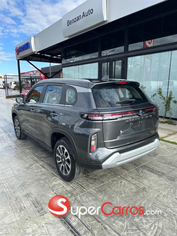 2025 Suzuki Grand Vitara GLX — foto 5 / 9