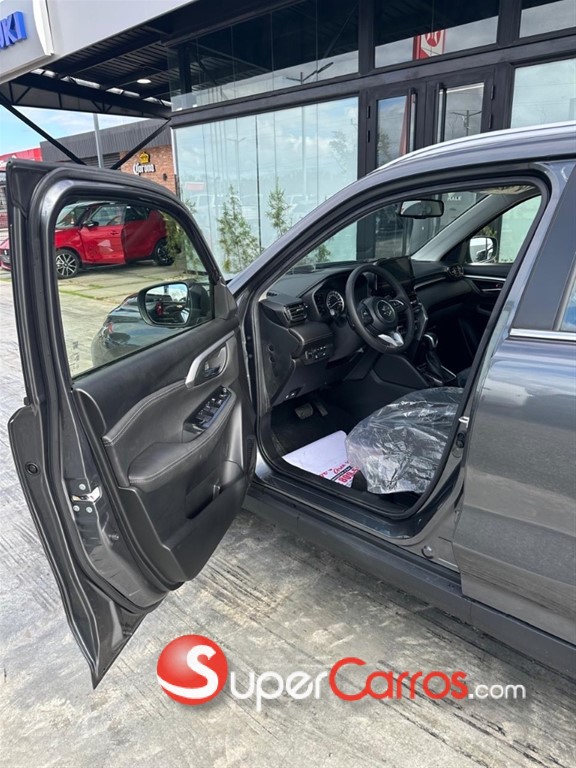 2025 Suzuki Grand Vitara GLX — foto 7 / 9